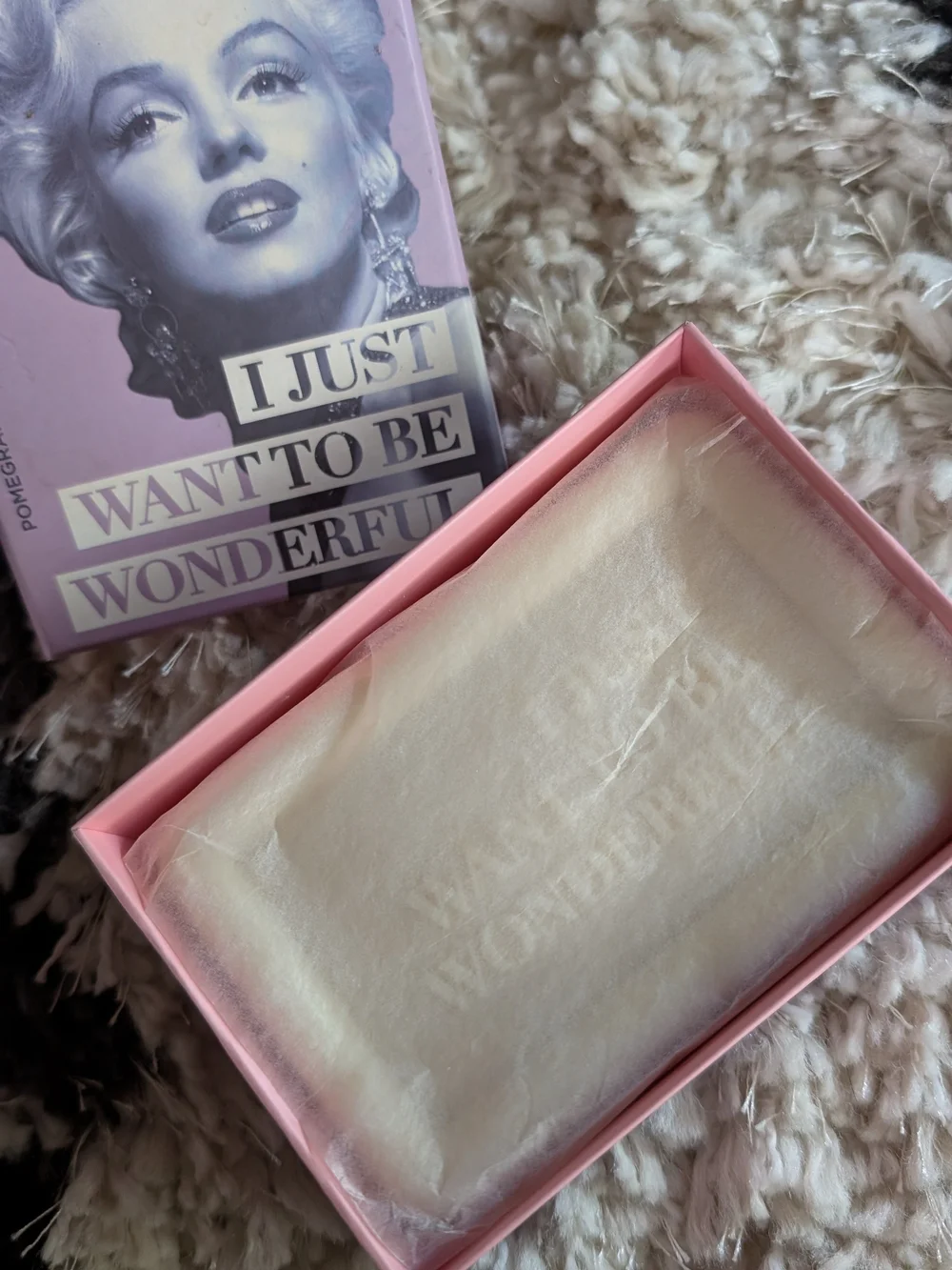 Marilyn Monroe Luxurious Bath Bar - Lavender Pink